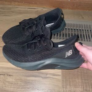 New Balance Black Sneakers